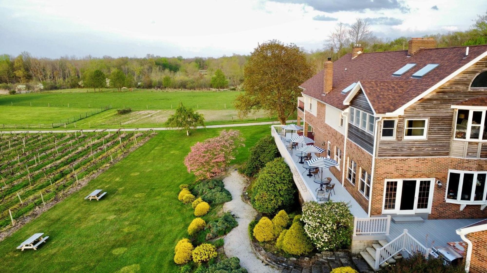 Warner-Concord Farms Bed & Breakfast Geneva Exteriör bild